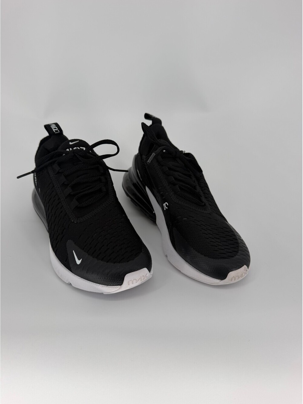 Nike Air Max 270 Black and White Women's Sneakers Size 8